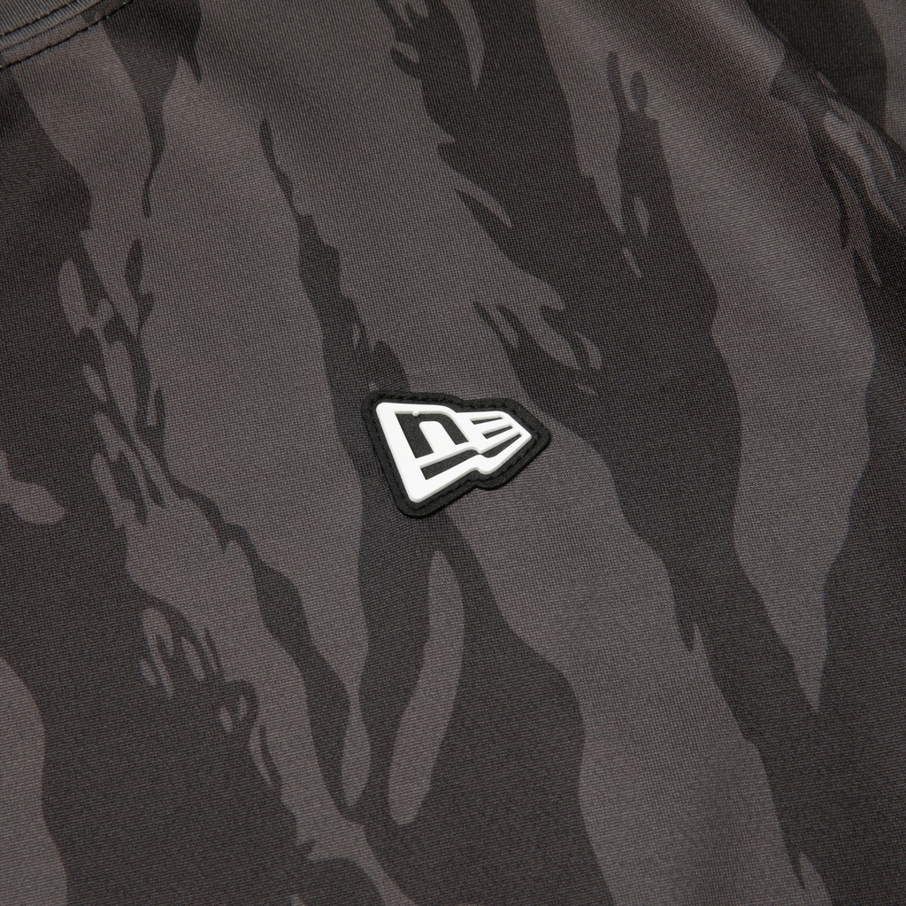 /t-tiger-stripe-camo-13516912-s-new-era-171862.jpg?v=1680192850
