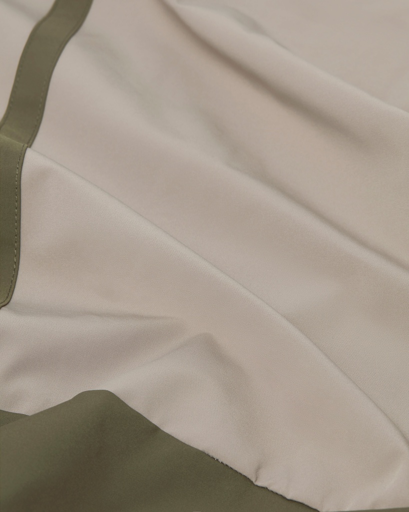 /GailesWindbreaker_SAND__DETAIL3_13cd3700-5c77-48c2-a55f-260516a8f05b.jpg?v=1695288845