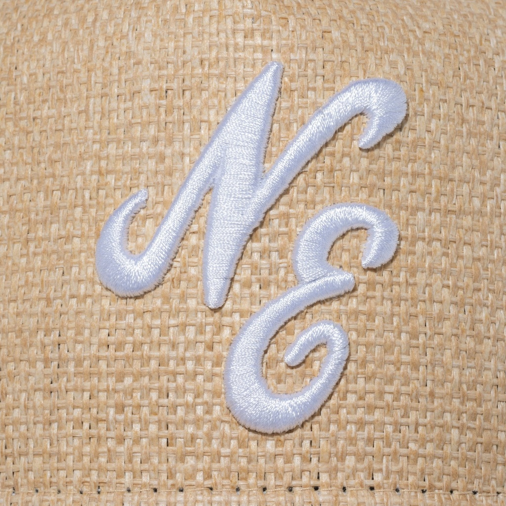 /9forty-a-frame-paper-classic-logo-14109224-osfm-new-era-271852.jpg?v=1715906074