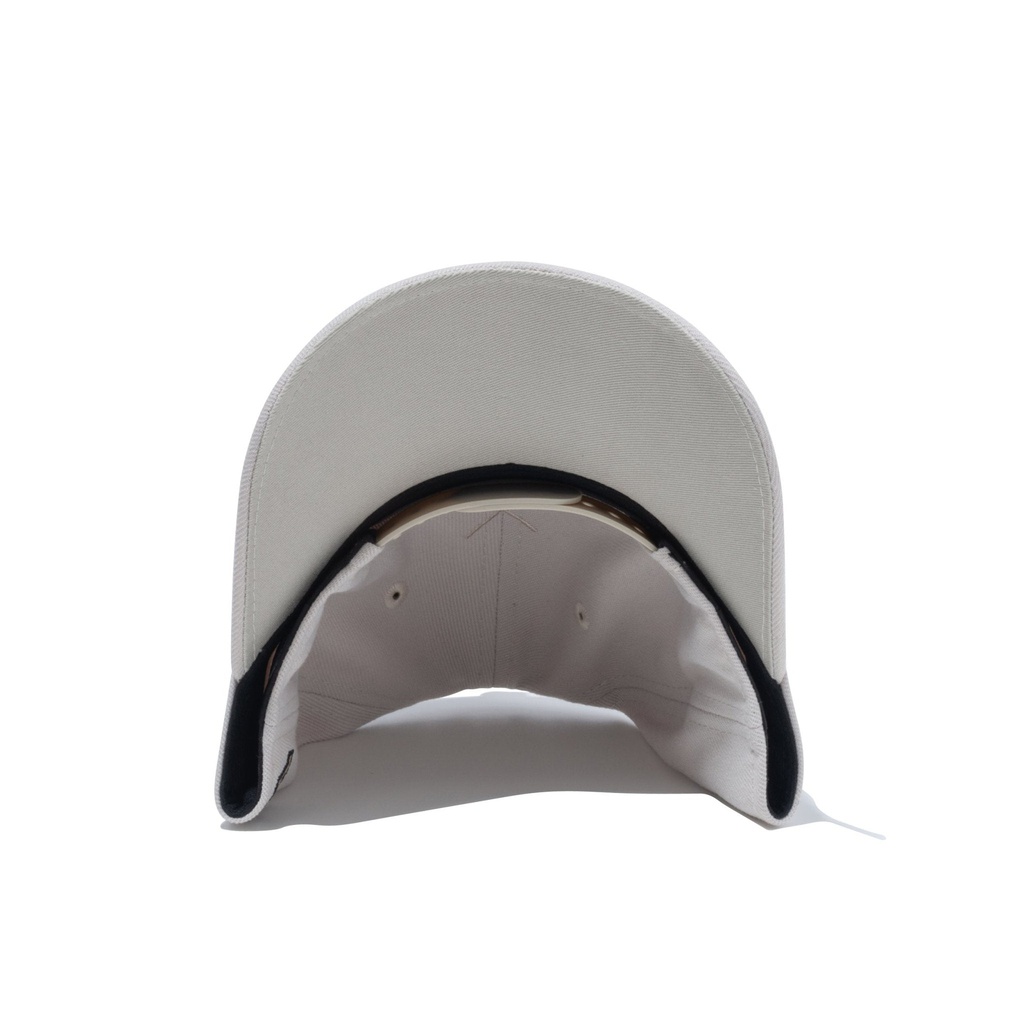 /9forty-a-frame-on-par-tom-and-jerry-13772544-osfm-new-era-773071.jpg?v=1693552794